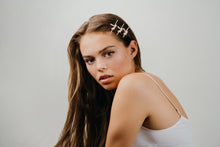 MH X GOLDWELL PEARL HAIRCLIP